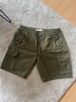 Pull & Bear Cargo Shorts Größe 36/XL oliv Nordrhein-Westfalen - Witten Vorschau