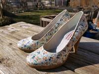 Tamaris high heels pumps Sommer Blumen Kork 38 Niedersachsen - Meinersen Vorschau