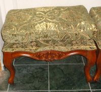 Ottoman Hocker Fußbank Barock Vintage Antik handarbeit massiv Sachsen - Meißen Vorschau