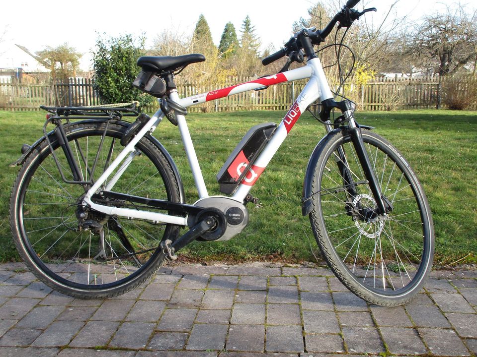 E Bike Bosch aktive - 500 Watt - 9 Gang Shimano - 55er Rahmenhöhe in Leonberg