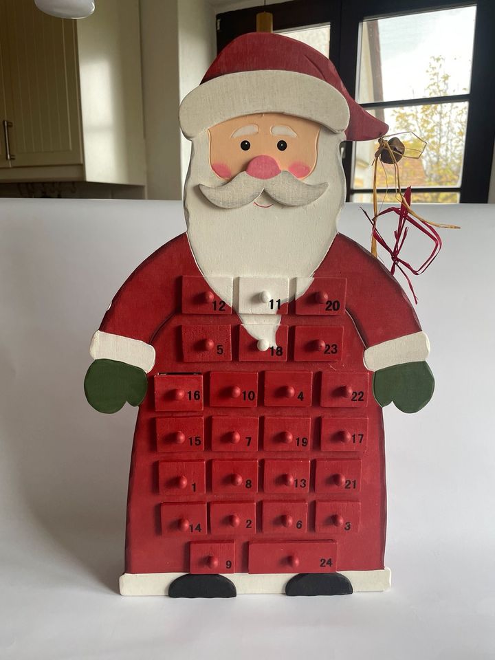 Adventskalender Schubladen Holz Weihnachtsmann selbst befüllen in Radeburg