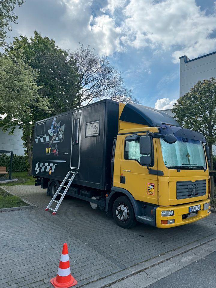 Renntransporter Wohnmobil in Hamburg