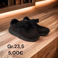 Nike Turnschuhe schwarz Gr. 23,5 Niedersachsen - Bockenem Vorschau