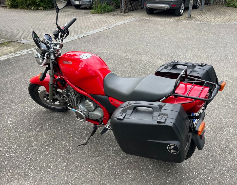 Yamaha XJ 600 N rot in Weil am Rhein