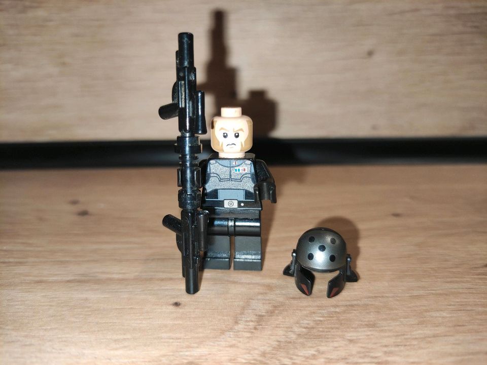 LEGO Star Wars Figur Agent Kallus in Solingen