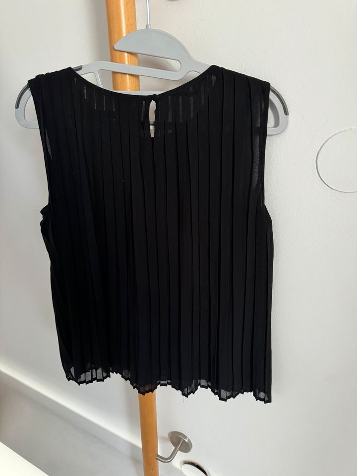 Zara Basic Top Bluse schwarz Gr. S/36 :) in Oberhausen