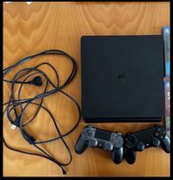 PlayStation 4 Slim 1Tb 2 Controller 3 spiele Thüringen - Wünschendorf Vorschau