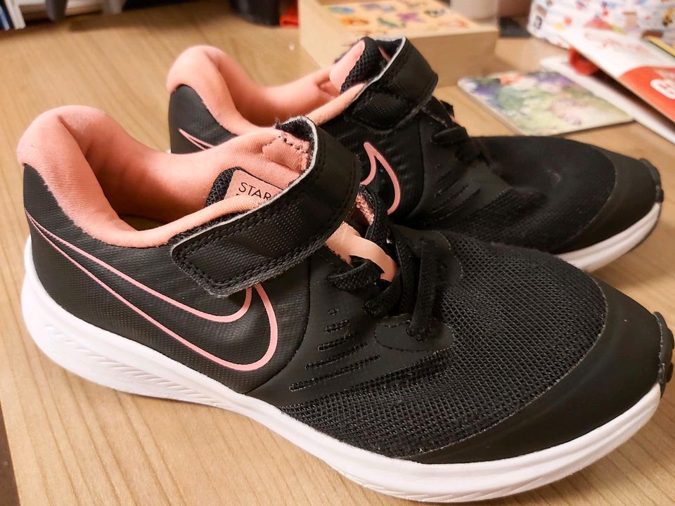 NIKE STAR RUNNER schwarz Gr. 33 in Hamburg-Mitte - Hamburg Horn |  Gebrauchte Kinderschuhe Größe 33 kaufen | eBay Kleinanzeigen ist jetzt  Kleinanzeigen