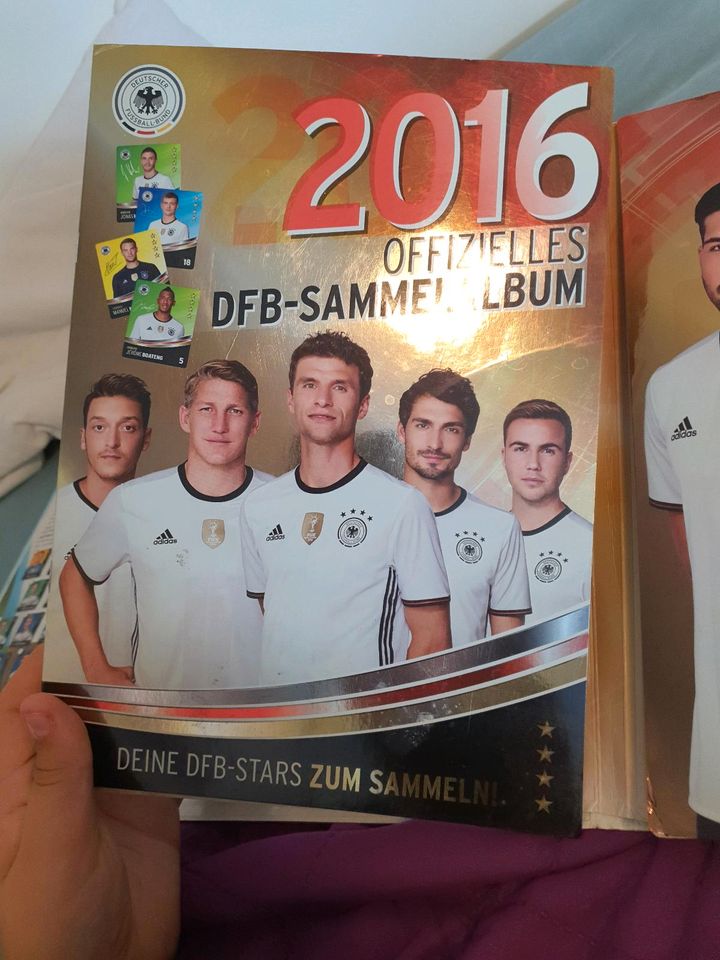 Volles 2016 EM fussballkarten album in Wiesloch