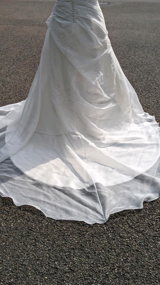 Brautkleid Hochzeitskleid A-linie Tüll Hochzeit in Neunkirchen