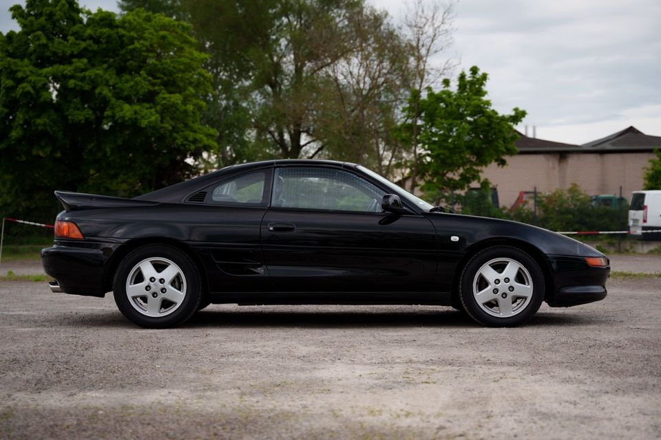 Toyota MR2 Targa Turbo SW20 * in Bergisch Gladbach