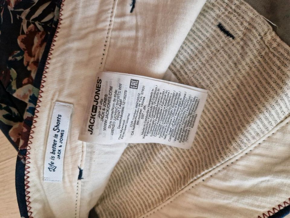 Jack and Jones Sommershorts Größe XL in Rosengarten