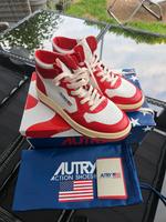 Autry Sneaker Sportschuhe 41 Hessen - Eschborn Vorschau