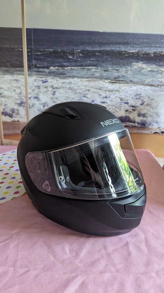 Motorradhelm NEXO in Schwarz Gr. L in Berlin