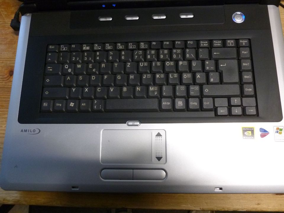 ✨ Großes 17 Zoll Fujitsu Laptop mit Windows 7 in Reichertshofen