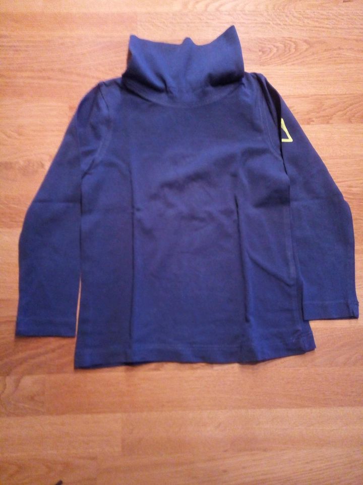 3 Sweatshirts Größe 98/104, Kinderpullover, Rollkragen, Hoodie in Friedewald