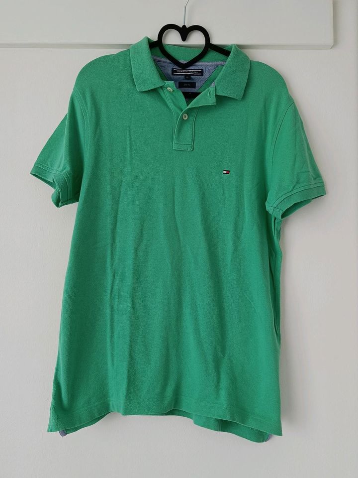 Grünes Tommy Hilfiger Polo Shirt M in Treuchtlingen