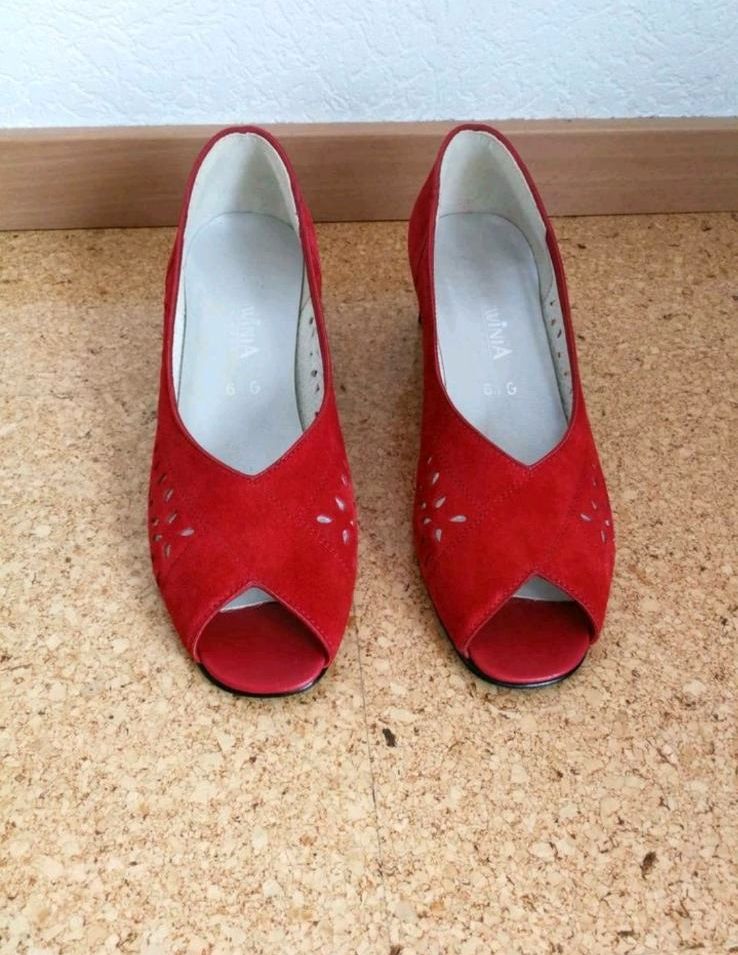 Gerwinia Pumps Schuhe Gr. 40 6 1/2 Rot in Minden