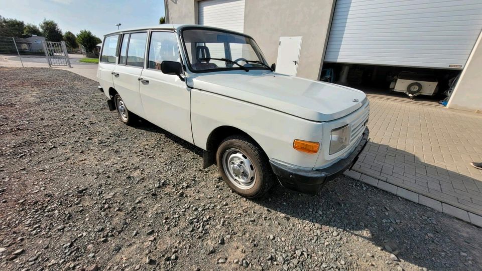 Wartburg Tourist 353 im original Zustand TÜV bis 01/25 in Döllstädt