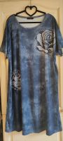 Tolles Shirt Kleid Blautöne Batik Rosen Strass 48/50 Nordrhein-Westfalen - Espelkamp Vorschau