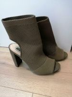 MEGA Peeptoes Sockboots Stiefeletten khaki grün Gr. 39 Primark Nordrhein-Westfalen - Tönisvorst Vorschau