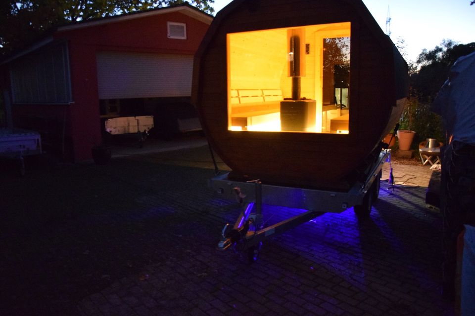 Mobile Sauna mieten Fasssauna Saunafass Saunahänger Gartensauna in Schwanau