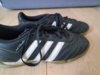 Schwarze Sport-/Handballschuhe von Adidas Niedersachsen - Beckdorf Vorschau