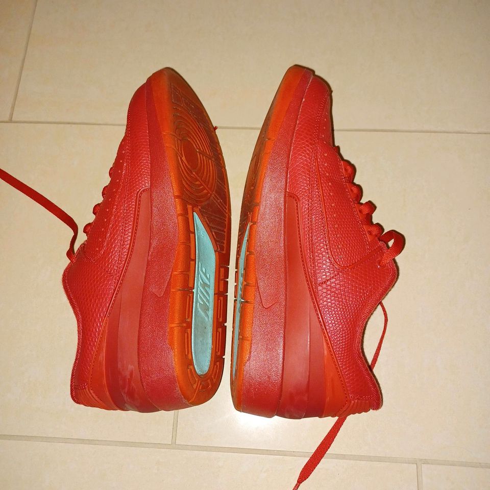 Nike air Jordan 2 Retro Low gr.42 rot Basketballschuhe in Heide