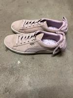 Puma Sneakers mit Schleife Schuhe lila Größe 38 neuwertig Nordrhein-Westfalen - Meerbusch Vorschau
