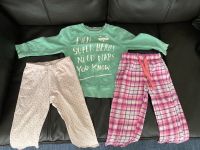 Pullover Pyjama Hose und leichte Hose Gr. 86 92 Leipzig - Sellerhausen-Stünz Vorschau