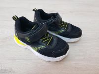 Sneakers Gr.27 Blinkfunktion Niedersachsen - Barsinghausen Vorschau