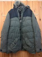 Winterjacke grün/schwarz Gr. 176 Kreis Pinneberg - Klein Offenseth-Sparrieshoop Vorschau