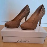 Catwalk Pumps Gr. 38  beige Velours Leipzig - Probstheida Vorschau