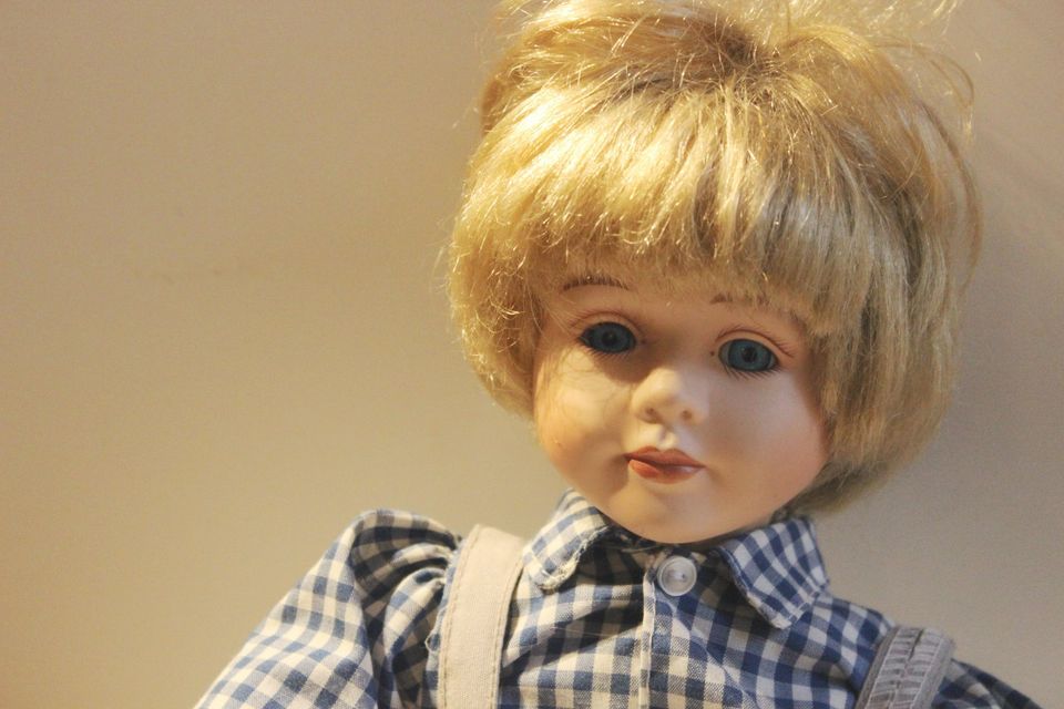 Käthe Kruse Puppe: Blonder Junge in Berlin