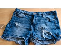 Jeans Hose Gr.30 Kurzhose hotpants Fransen destroyed Look Str Baden-Württemberg - Neuenstadt Vorschau