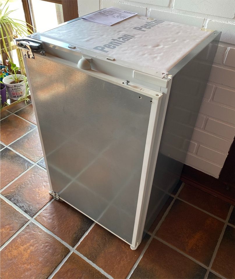 Miele Kühlschrank Einbaukühlschrank inkl Montage Material für Tür in Ennepetal