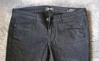 Guess Jegging Jeans schwarz mit Glitzer Gr. S/M 27/28 NEU Berlin - Köpenick Vorschau