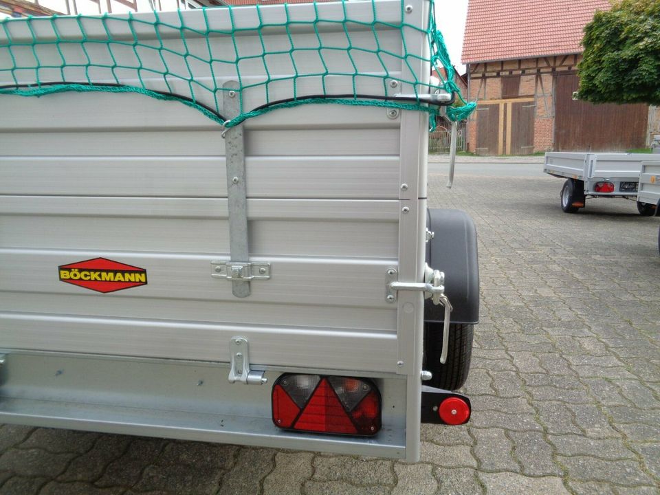 Böckmann PKW-Anhänger, 750 kg, Kastenaufsatz, Containernetz in Wolfhagen 