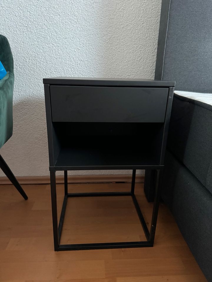 2x VIKHAMMER Nachttisch (40x39cm) schwarz in Wallerfangen