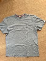 Lacoste T-Shirt Gr. 6 NEUwertig Düsseldorf - Bilk Vorschau