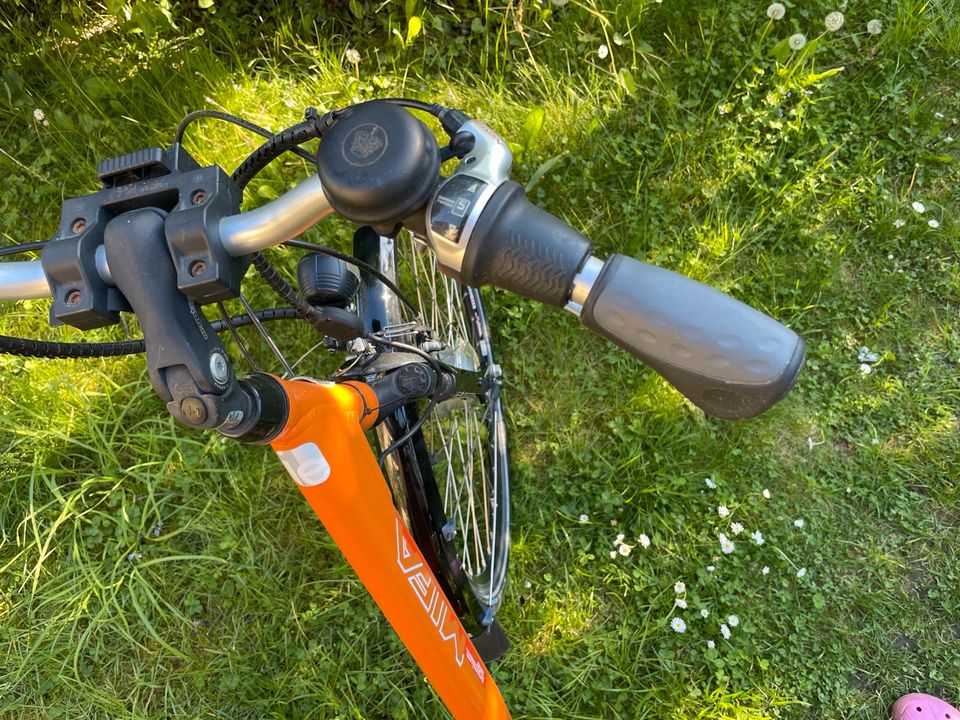 Mifa Fahrrad E-Bike , Elektrofahrrad 28 Zoll 7 Gang Top Zustand in Planegg