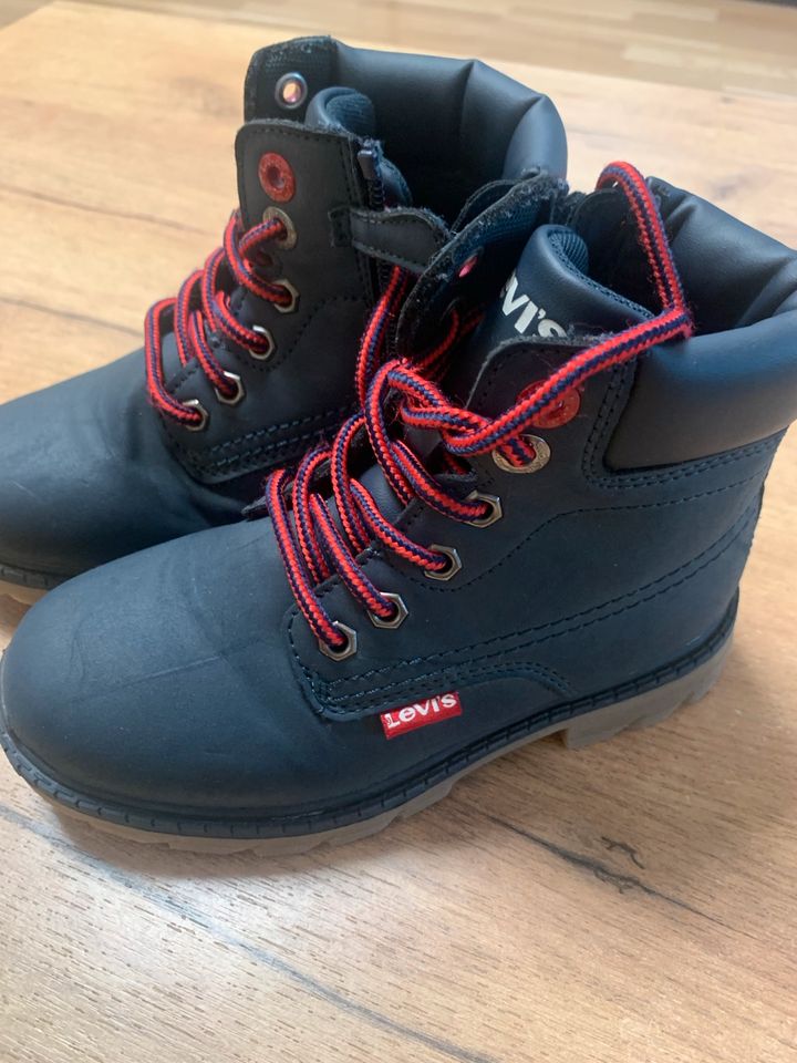 Levi’s Stiefel Herbstschuhe Gr 29 in Wuppertal