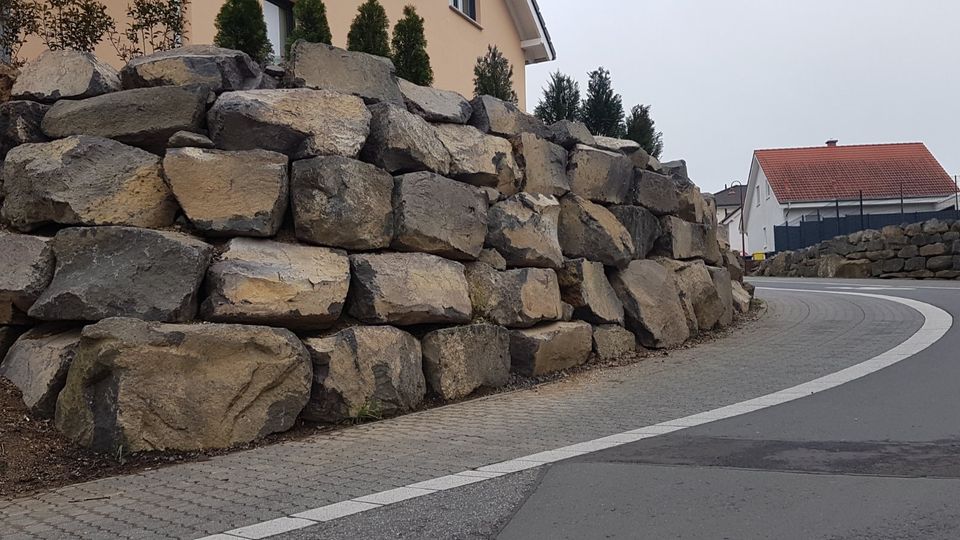 Natursteinmauer L-Steine Stützmauer Hangbefestigung + LIEFERUNG in Saarbrücken
