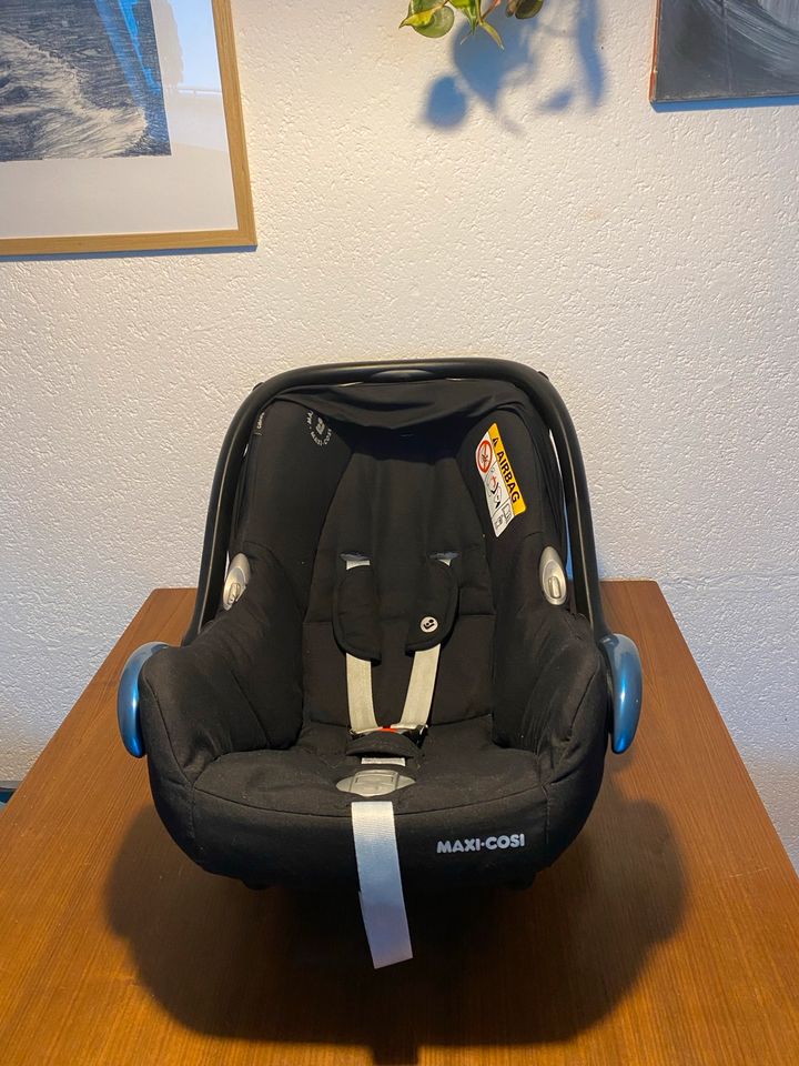 Maxi Cosi, Babyschale, Kindersitz, Neugeboreneneinsatz in Bad Saulgau