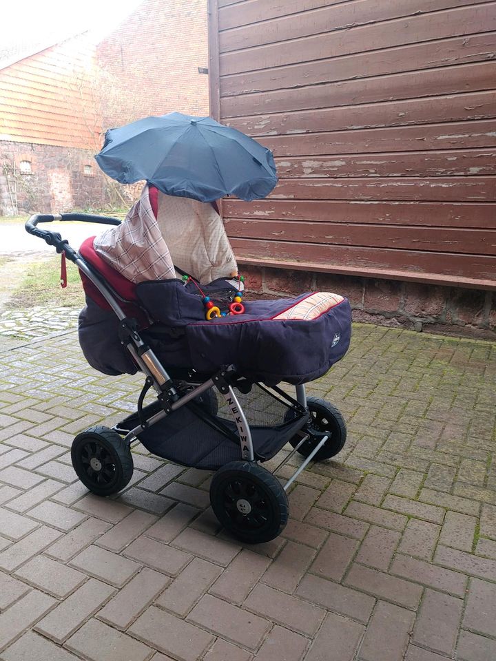 Kinderwagen in Harzungen