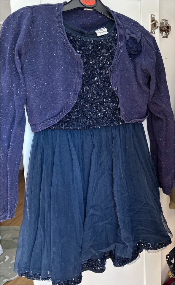 Review Kleid Pailetten blau Gr. 110/116/122 Bolero schick Glitzer in Düsseldorf