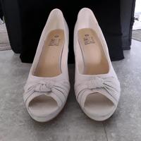" NEU " creme farbene Sommer Damenschuhe  / Pumps Gr 39 Sachsen - Kamenz Vorschau