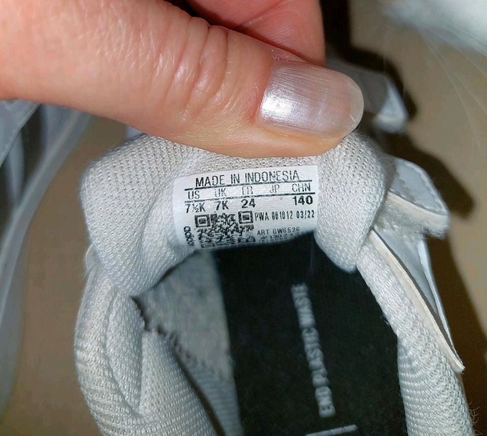 Schuhe adidas Größe 24 in Pfarrkirchen