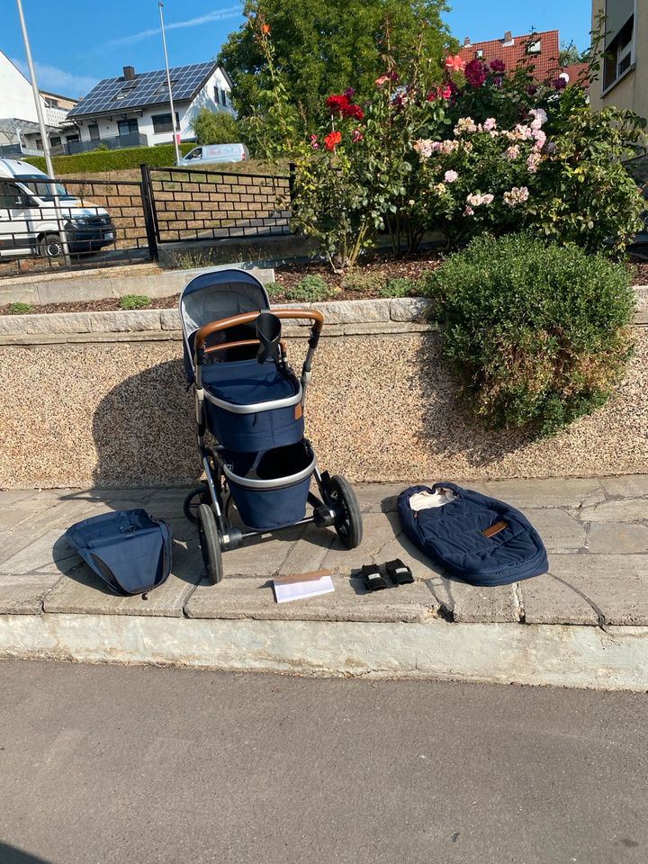 JOOLZ GEO Kinderwagen mit Zubehör in Birkenfeld b. Marktheidenfeld