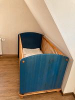 Babybett in blau und Holz Kreis Ostholstein - Fehmarn Vorschau
